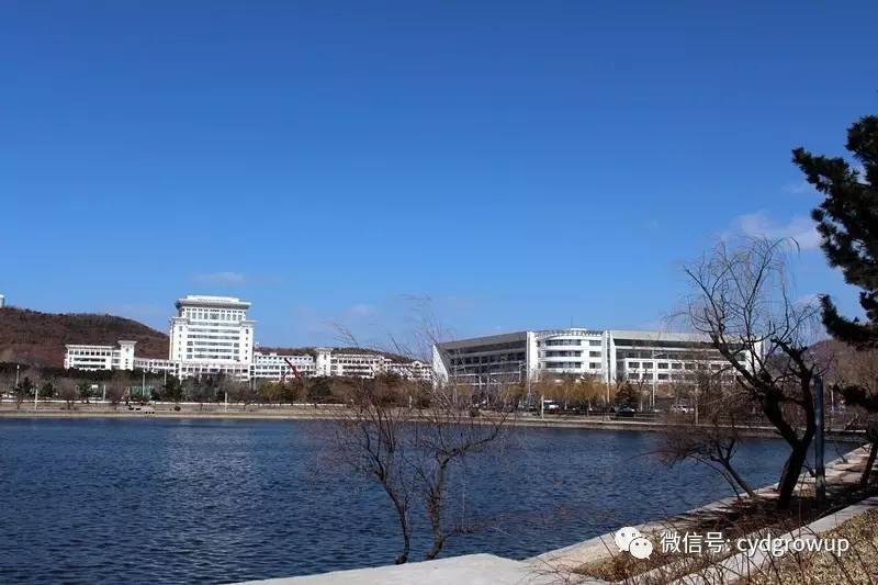 鰲山灣畔,溫泉近鄰的青島即墨市鰲山衛鎮,地處青島市