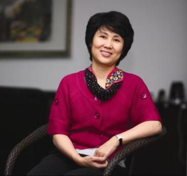 任性女贪官:花50万做臀部整形 3.9亿购买公务机