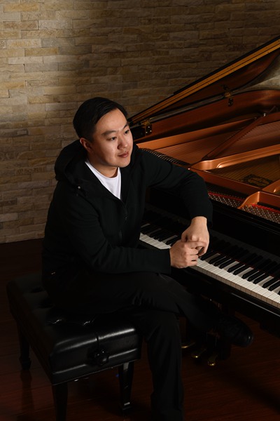 青年钢琴家郝一雷弹琴靠的绝不仅是天赋