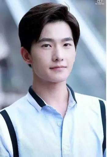 鹿晗张艺兴李易峰杨洋 男星出道前后照太惊人