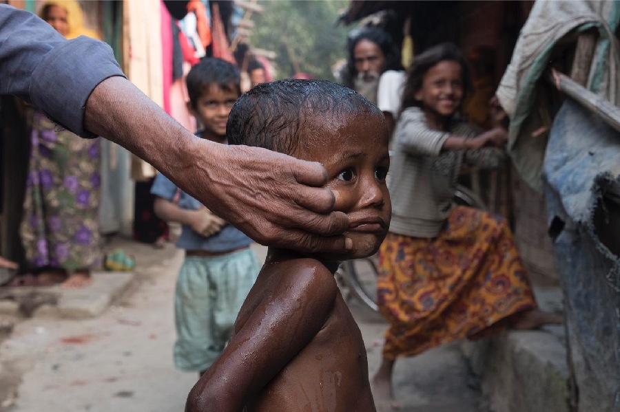 缅甸网红割头事件图片