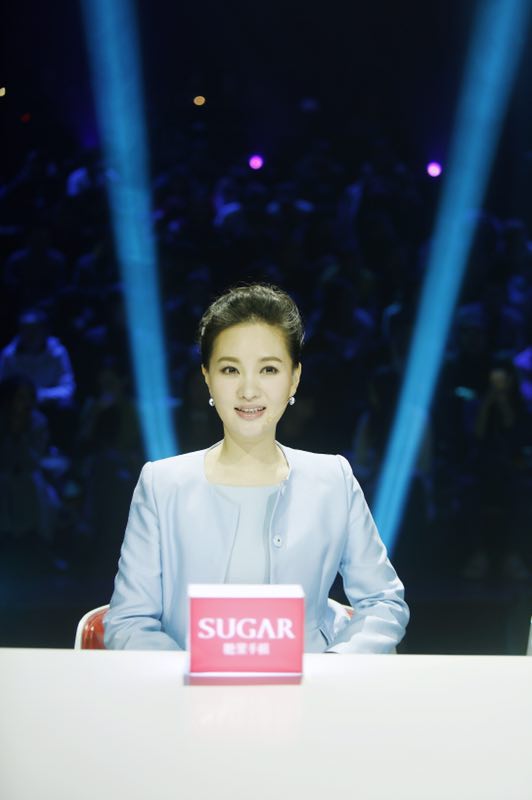 雷佳获花仙子称号耳畔中国唱女人花cos小岳岳