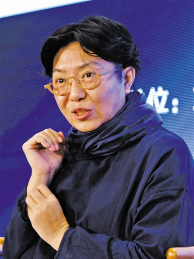 田沁鑫接棒乌镇戏剧节