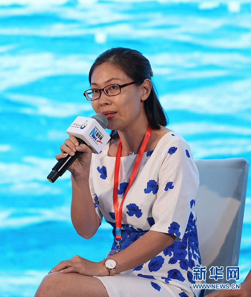 图为《旅游新业态,新品质》主题论坛现场,海南省陵水县旅委主任周小青