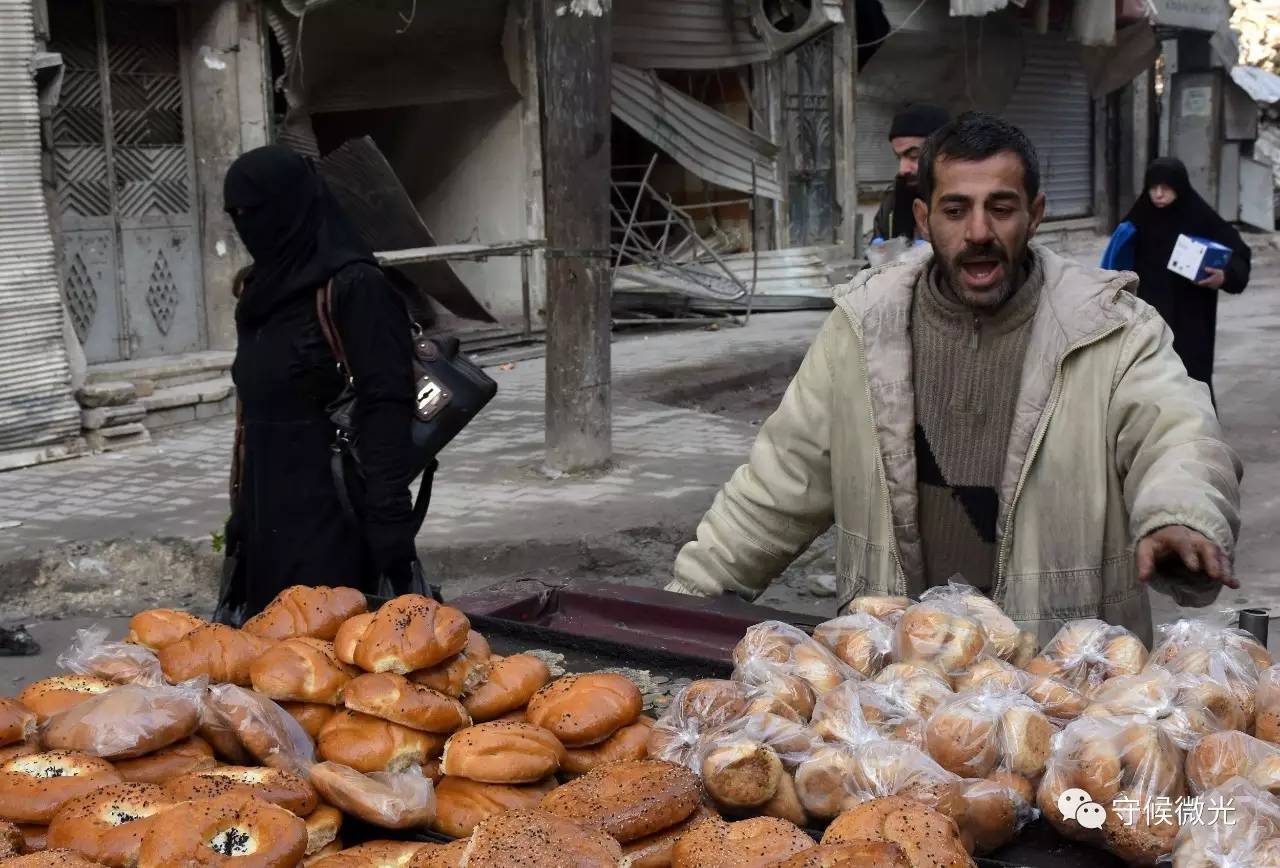 用6年的照片回顾吞噬了47万条生命的战争(组图)