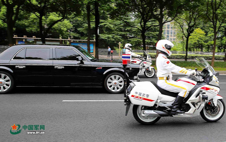 颜值高出天际!国宾护卫队"铁骑天团"来袭