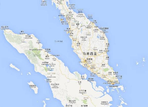 海上雷电!央视记者乘货轮穿越马六甲海峡 捕捉到奇美画面