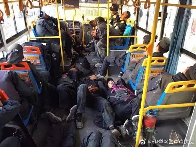 这组睡姿照刷爆朋友圈!知道真相的人都流泪了