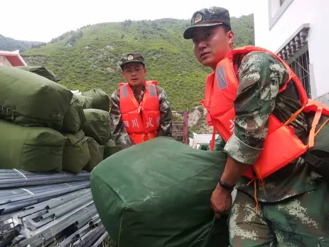 视频|"最美逆行者"找到了!他的这句话比照片还震撼!