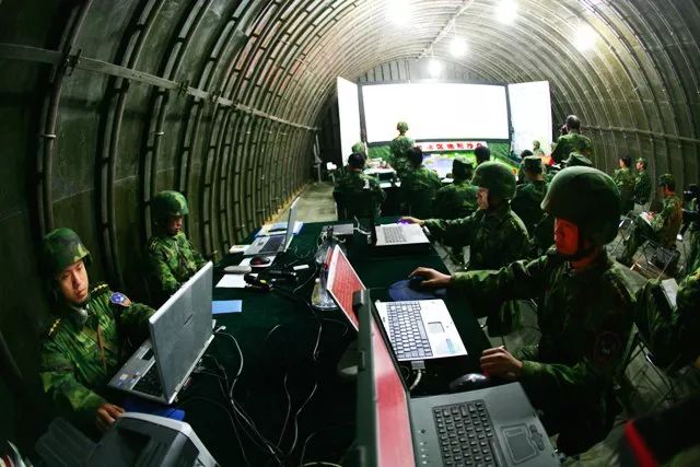 人才是军队建设之本,也是科技兴军的关键.