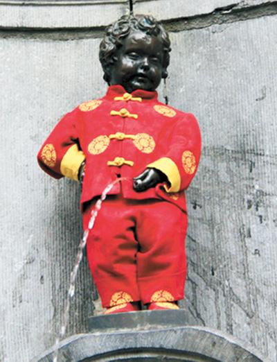 布鲁塞尔"第一公民"小尿童于连1月28日换上了中国的唐装.