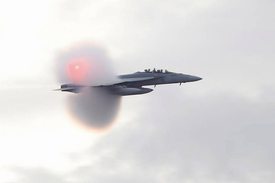 音爆云代表突破音障?你想多了