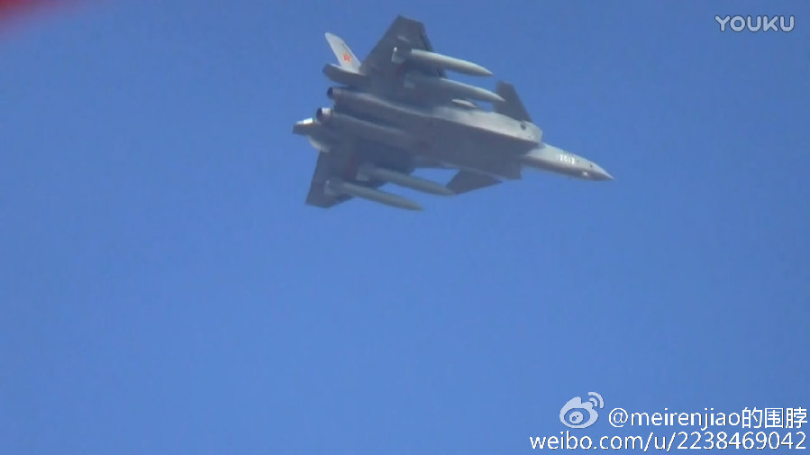 歼20挂四副油箱试飞清晰图