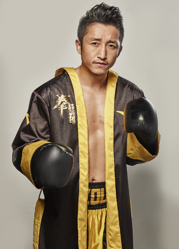 邹市明获"影响世界华人大奖"