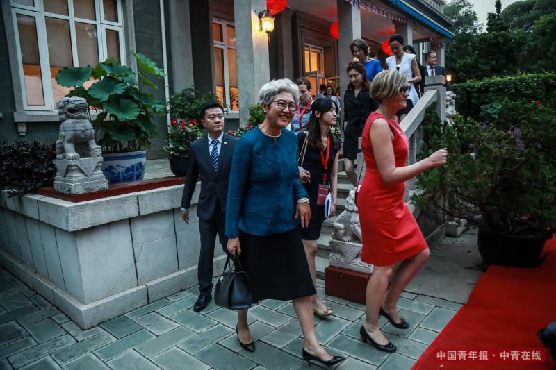 十二届全国人大常委会委员,全国人大外事委员会主任委员傅莹出席活动