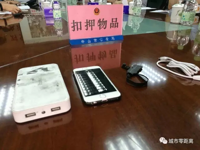 晨读天下:在h&m试衣间偷拍的"咸湿佬"抓到了!一个举动露出破绽!