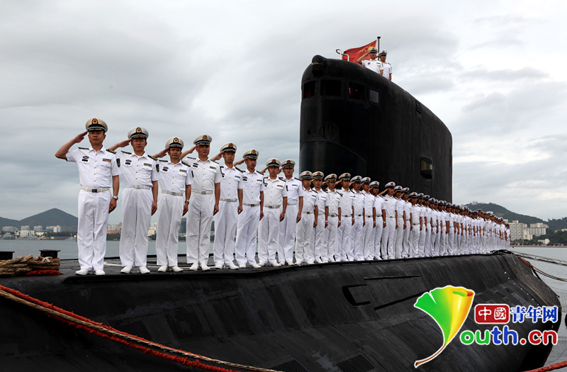 【网络媒体国防行】逐梦深蓝!这支部队曾创造"海中断崖"180秒奇迹