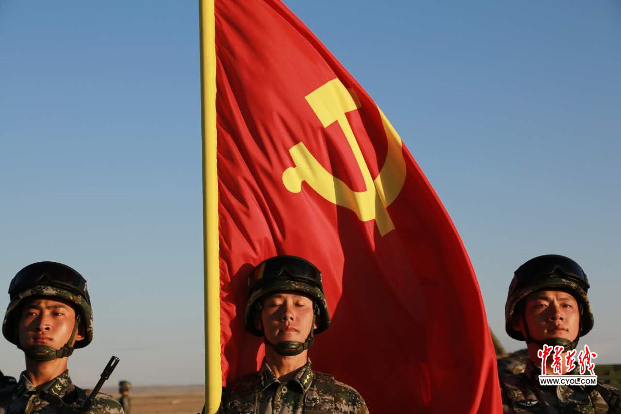 红旗飘扬步履铿锵受阅部队进行准备