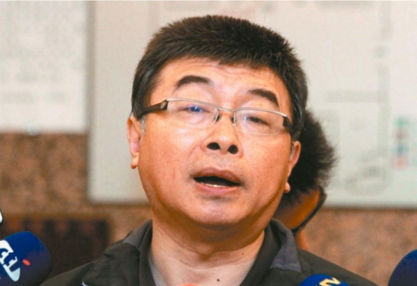 新党青年遭台当局搜查 亲属哽咽:民进党终遭报应!