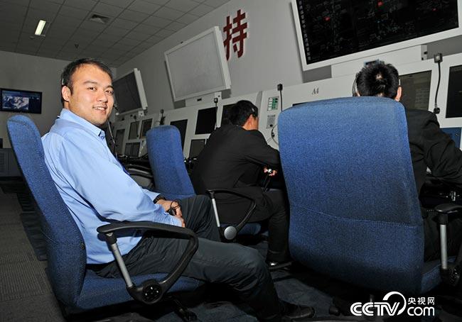 航空管制员白剑:13年守护"空中生命线"