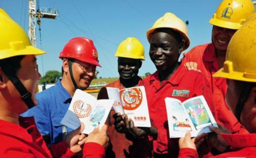 习近平主席在峰会上发表一系列重要讲话,提出了加强中非关系的新思想