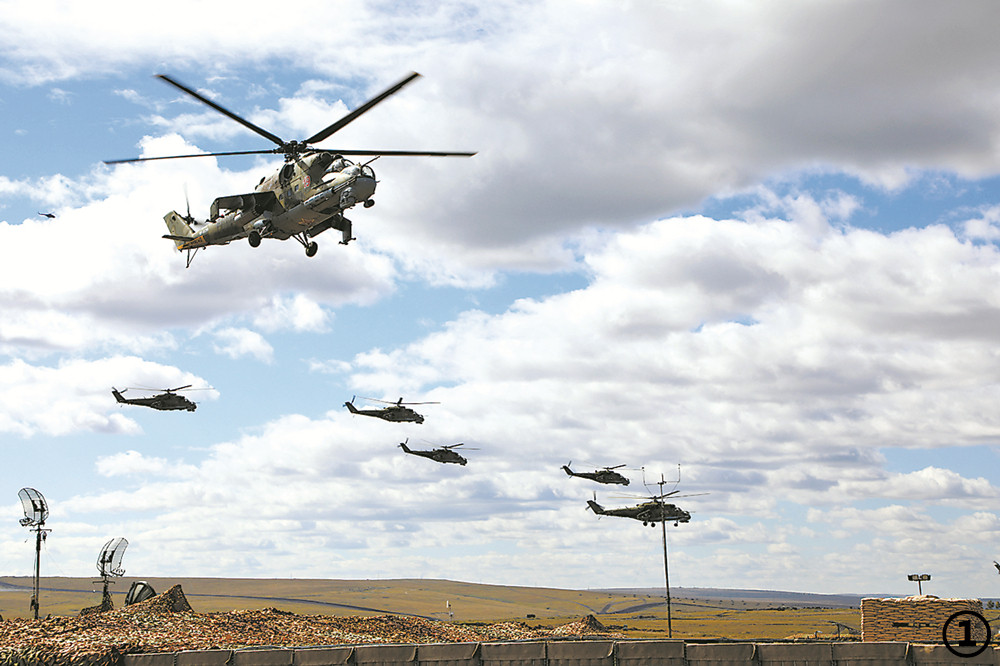 邵元明说,演习期间,两军官兵通过同场行动,联合