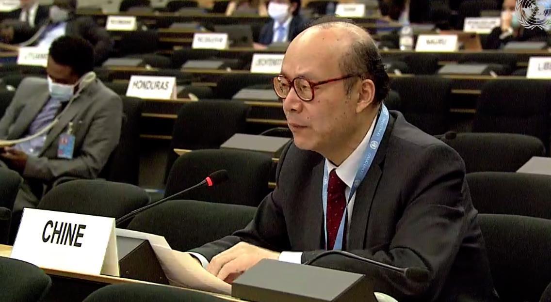 当地时间30日,中国常驻联合国日内瓦代表团大使陈旭,代表观点相近国家
