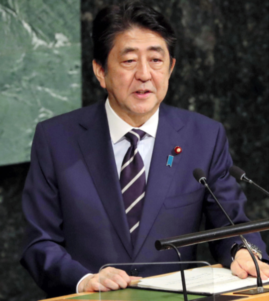 安倍联大演讲大面积空场 朝鲜代表认真笔记-中青在线