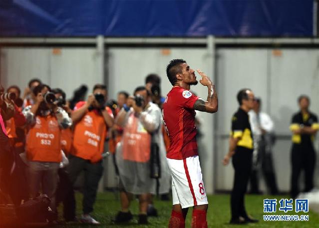 当日,在香港旺角大球场举行的亚冠联赛小组赛中,广州恒大队客场以6比0