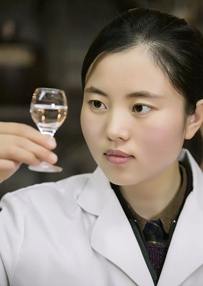 85后女品酒师李玉勤:和白酒慢慢有了"感情"